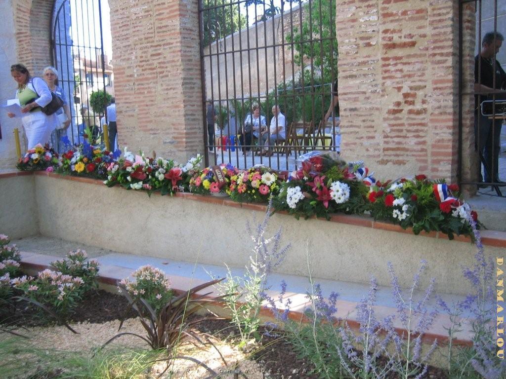 commemoration du MASSACRE du 5 juillet 1962  au mur des disparus 003.jpg
